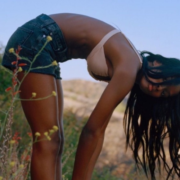 Urban Outfitters BDG Girlfriend High-Waisted Washed Black Denim Shorts 24 - Picture 3 of 9